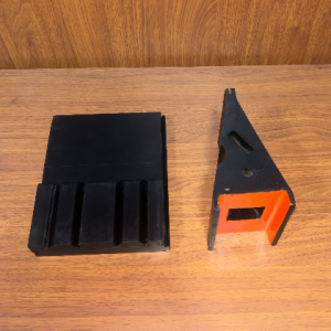 Skirt Rubber & Pin Latch