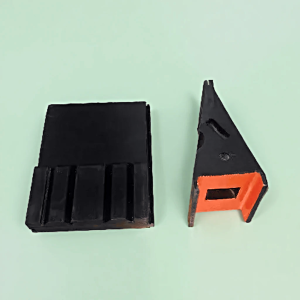 Skirt Rubber & Pin Latch